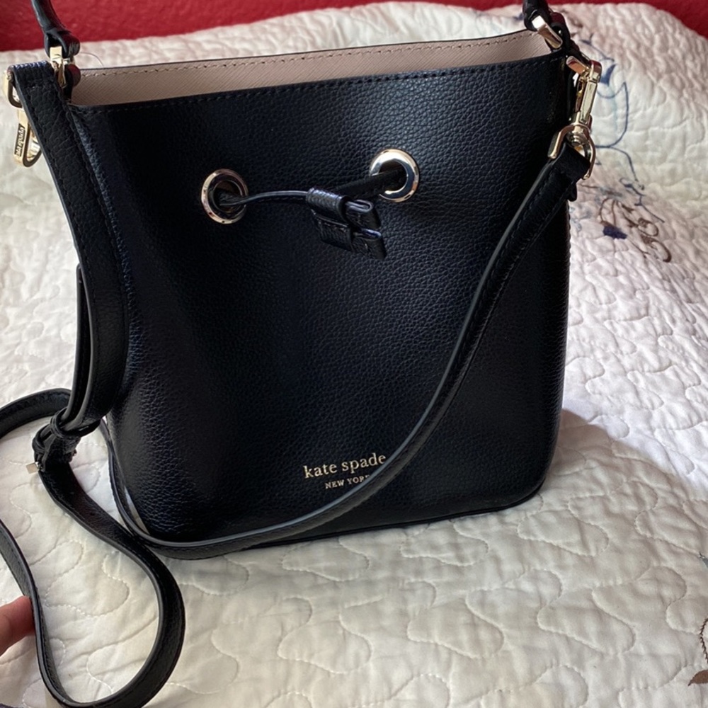 *SOLD*Authentic Kate Spade Eva small bucket bag